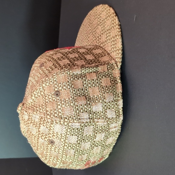 Ape/ Bape Gold Checkered 100% Wool Men's Flat Bill Fitted Hat,Size 7 1/8 57 cm. - Picture 6 of 10
